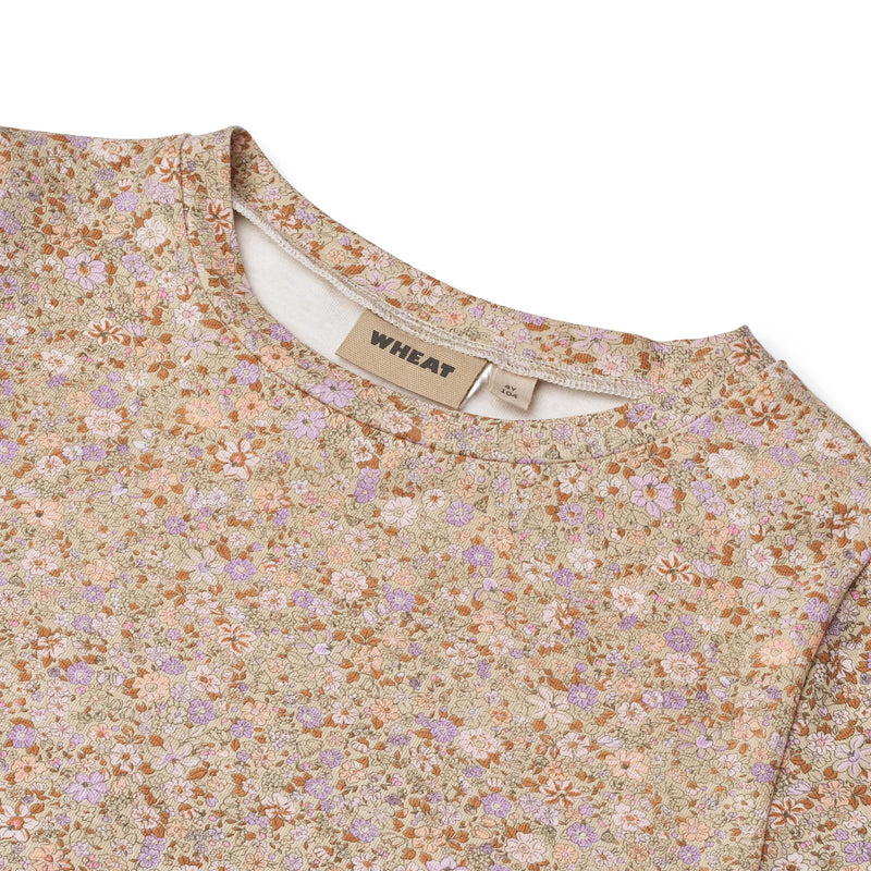 Wheat T-shirt MANNA - lilac flower meadow-t-shirt-Wheat-Ollifant.dk